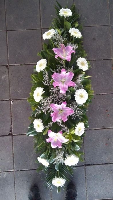 N-SS07 Suza za sanduk od ružičastih ljiljana i belih gerbera