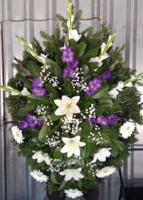 N-V72 Venac od ljubičastih gladiola i belih ljiljana