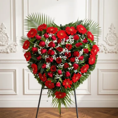 N-V12 Venac u obliku srca u crvenoj boji od gerbera i ruža
